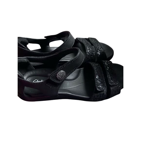 Clarks 26159103 Kylyn Strap Leather Black Dual Strappy Sandals Size 8.5 - Picture 12 of 12